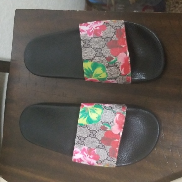Gucci floral slide sandal 38